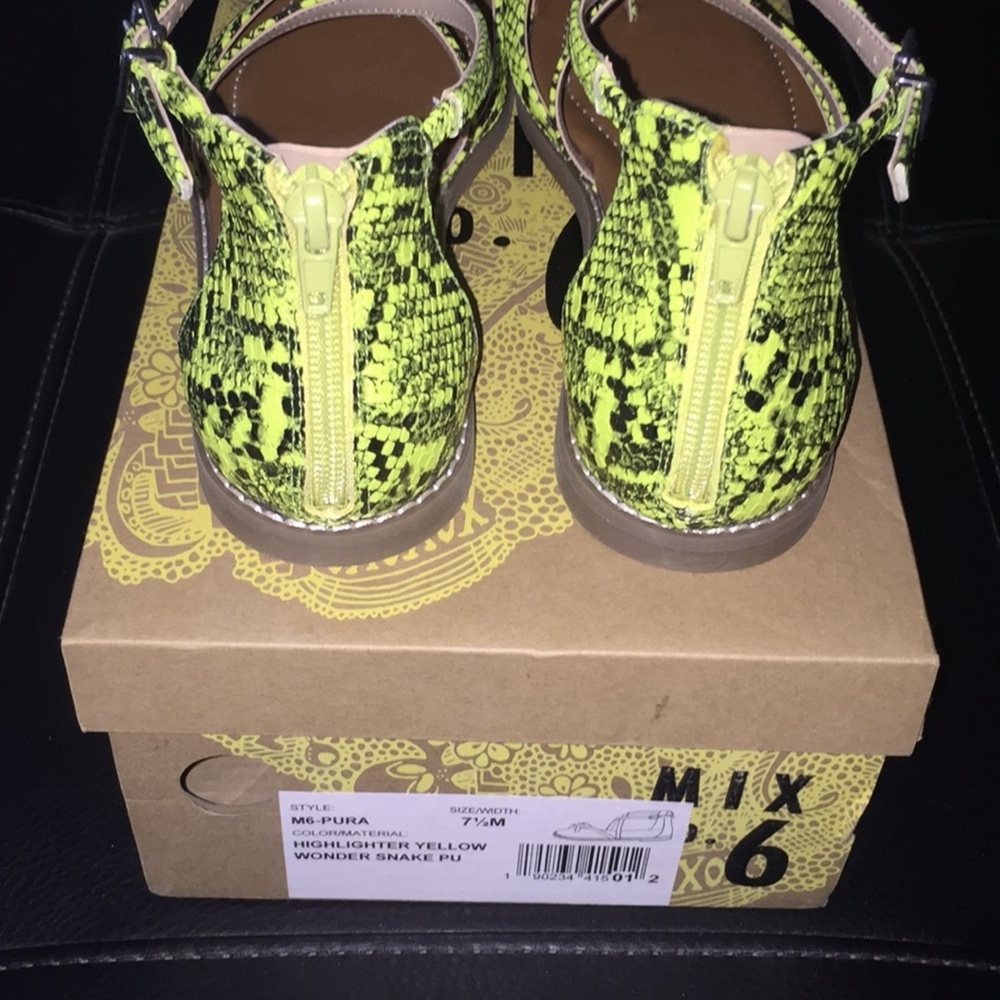 Mix No. 6 Pura M6-PURA Women Sandal Yellow Snake PU Size 7.5 M Zipper